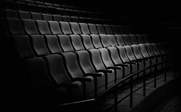 جلوی پخش فیلم‌ها را نگیرید، هیچ فیلمی باعث هیچ انقلابی نشده است