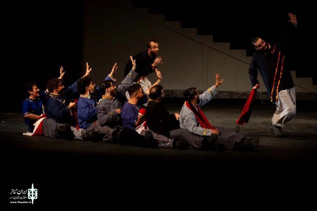 حاشیه نگاری بر اجرای ۲ نمایش در جشنواره تئاتر فجر