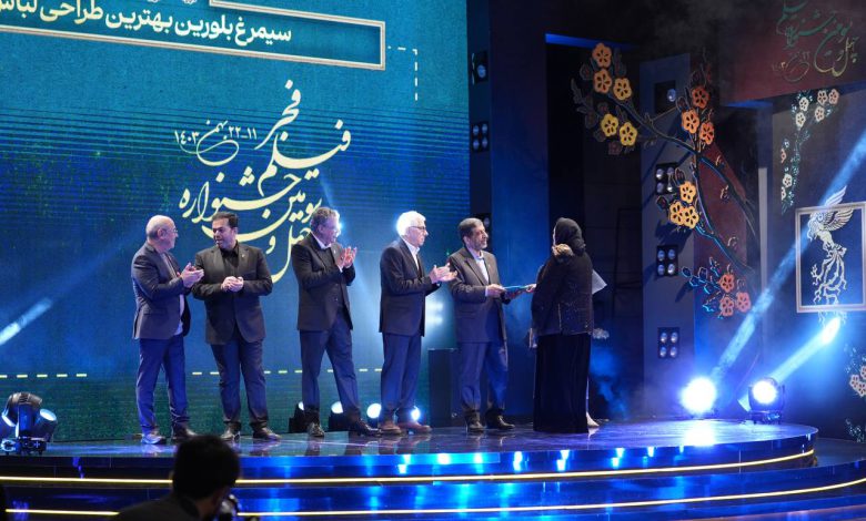 داوران لطفا شفاف سازی کنند داوران لطفا شفاف سازی کنند