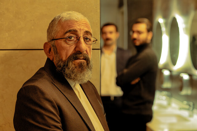 خبرگزاری چارسو پرس - رضا کیانیان در «جهان مبهم هاتف»