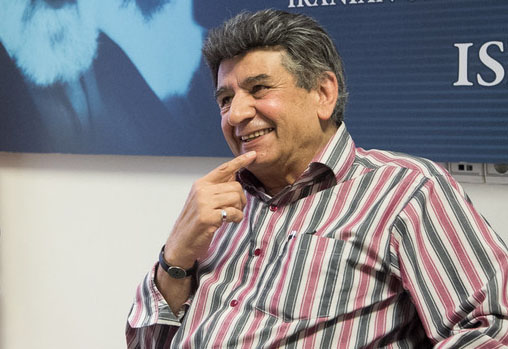 منوچهر والی‌زاده در بیمارستان بستری شد