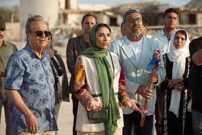 به جای کوبیدن سینمای کمدی، فیلم عقب‌مانده نسازید!