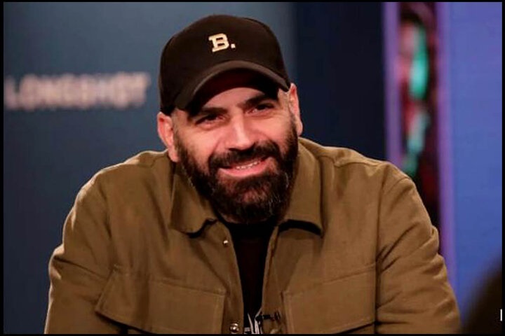 مهیار علیزاده موسیقی‌نمایش «و تو هم برگشتی» را به صحنه می‌برد