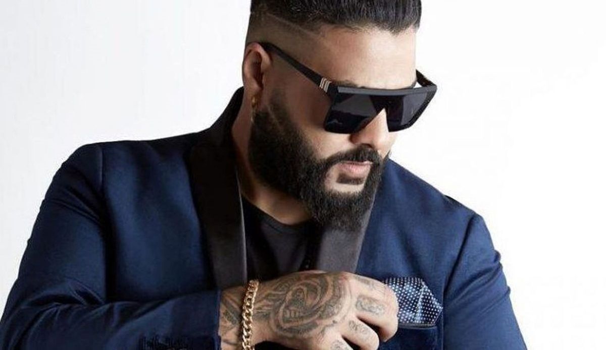 ساسی مانکن توانست از عمان خارج شود