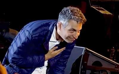 استقبال  از فردوسی‌پور در کنسرت عادل فردوسی‌پور