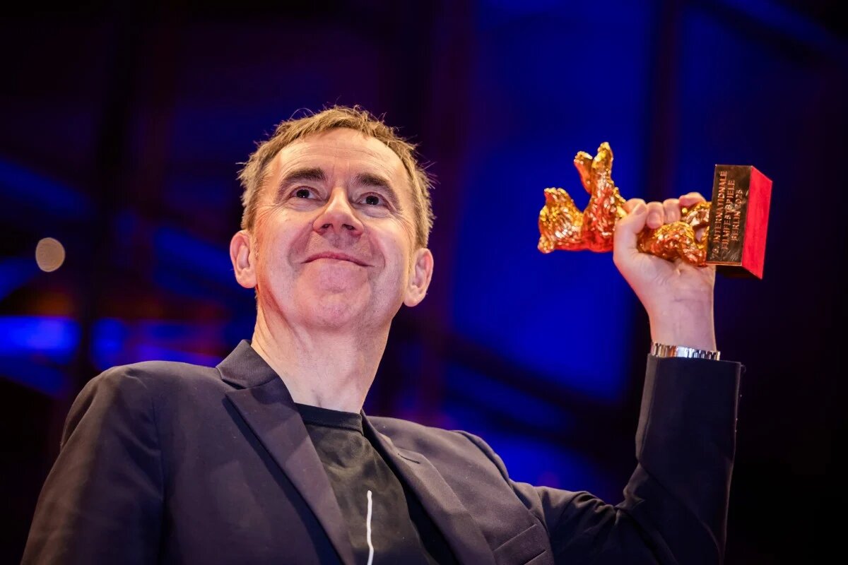 توصیه کارگردان برنده خرس طلای جشنواره برلین: بیشتر بنویسید و بیشتر بخوانید