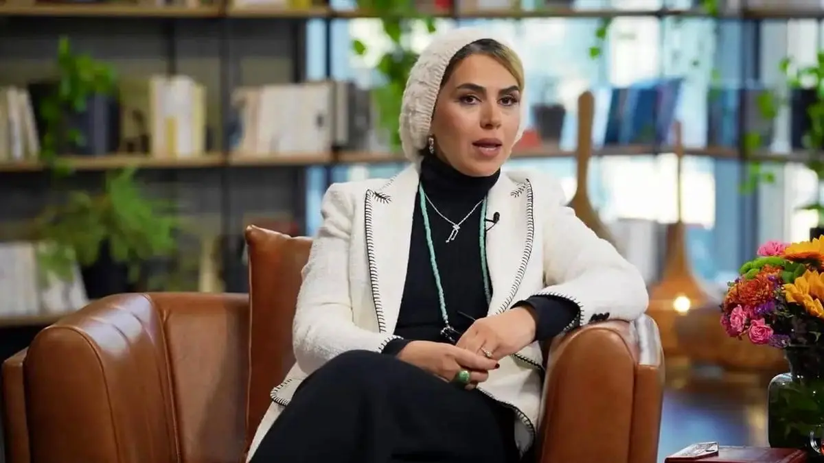 مگر می‌توانم تصویر یک ساواکی را در حال نمازخواندن نشان دهم؟