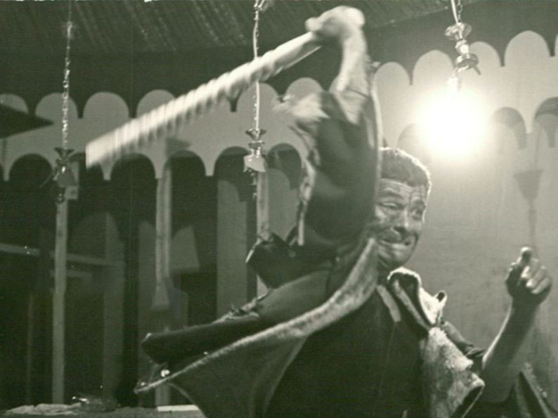 نگاهی به فیلم «کندو» فریدون گله/ جهانی بدون ترحم