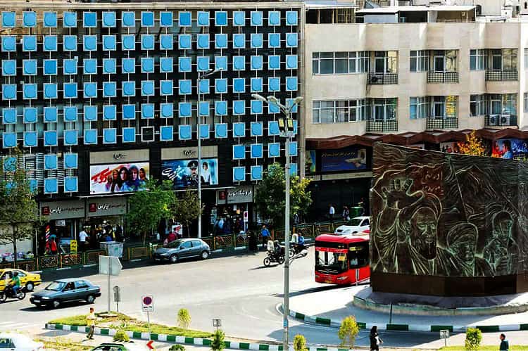 درباره عوامل و مولفههای اثرگذار در موج تعطیلی، فروش و تغییر کاربری سینماهای قدیمی درباره عوامل و مولفههای اثرگذار در موج تعطیلی، فروش و تغییر کاربری سینماهای قدیمی