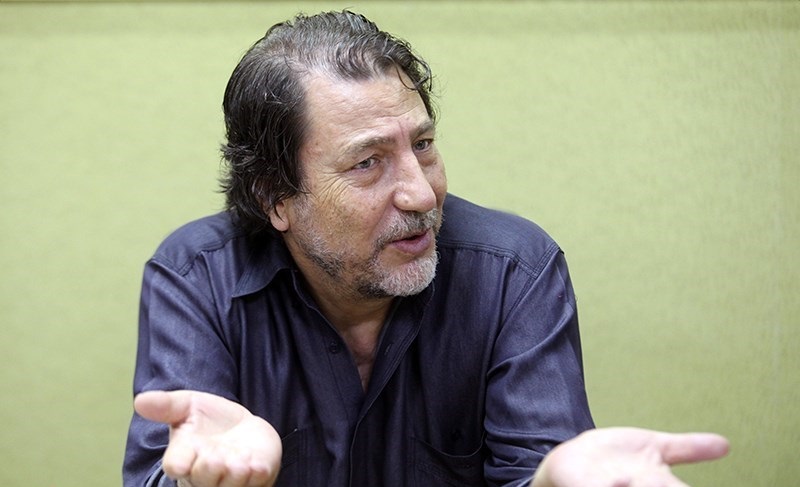 مسعود دلخواه: احتمالاً مدیران تلویزیون به تئاتر علاقه ندارند!/ چرا تئاتری‌ها در بازیگری موفق‌ترند؟ 