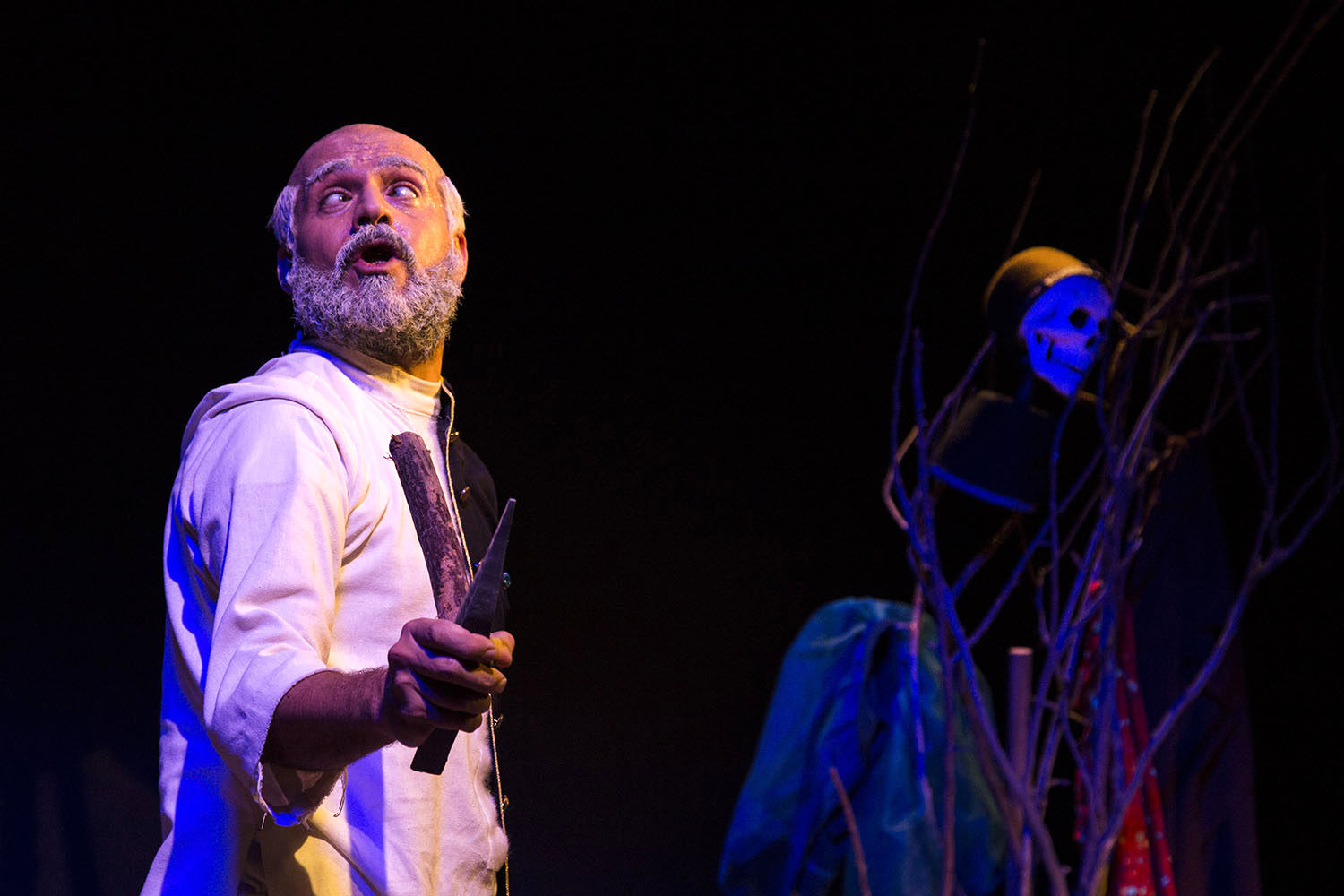 آغاز اجرای 12 نمایش جدید در آستانه جشنواره تئاتر فجر / پایان هفته با نمایش‌های روی صحنه 