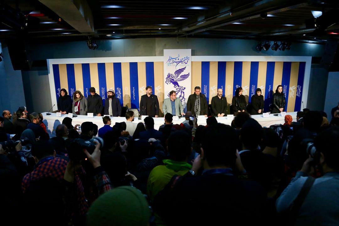 یک دقیقه سکوت برای سقوط هواپیمای اوکراینی توسط عوامل «سه کام‌ حبس»+ فیلم 