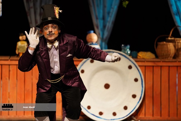 نمایش «کلوچه دارچینی» جمعه 2 اسفند اجرا نمی شود