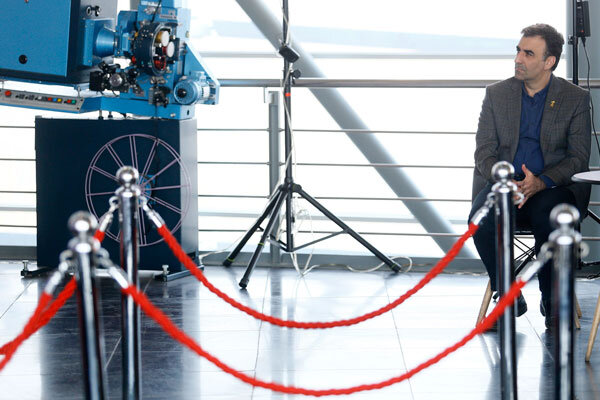 دبیر سی و هشتمین جشنواره فیلم فجر مهمان «نقد سینما»