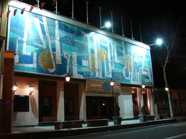 «کابوسهای مرد مشکوک»  در تماشاخانه سنگلج / تغییر ساعت اجرای «عجیب السلطنه»