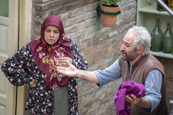 «کتونی زرنگی» از هفته آینده روی آنتن/ فرم «طنز» جدی گرفته نمیشود «کتونی زرنگی» از هفته آینده روی آنتن/ فرم «طنز» جدی گرفته نمیشود