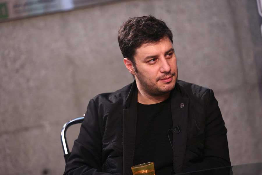 فیلم- گفتگوی همایون اسعدیان با جواد عزتی