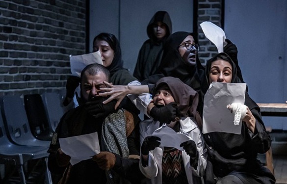 درباره «مراسلات فقط» در عمارت روبرو/ قرائت دسته‌جمعی يك نامه