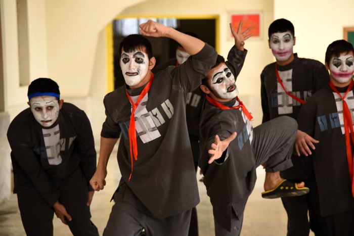 اعلام برنامه نمایش خط باریک قرمز در جشنواره فیلم فجر 