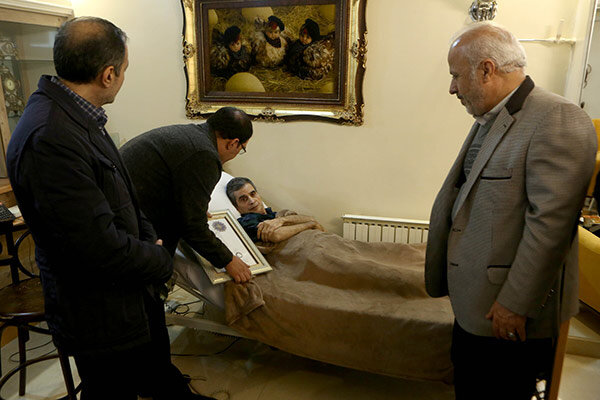 گواهینامه درجه یک هنری به صدابردار پیشکسوت سینما اعطا شد گواهینامه درجه یک هنری به صدابردار پیشکسوت سینما اعطا شد