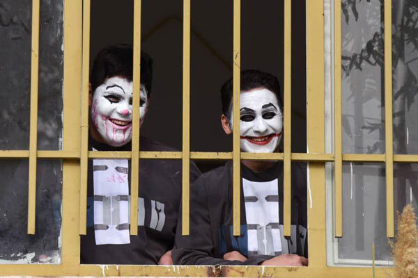 تلنگر «خط باریک قرمز» به جامعه و مدیران/ فیلمساز کامپیوتر نیست!