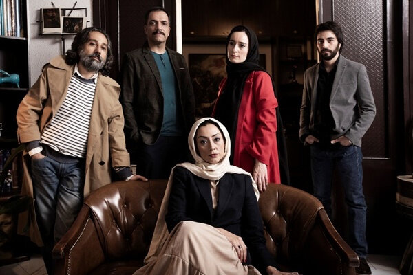 پگاه طبسی‌نژاد: تصمیم بر توقف اجراها امری درست است اما نباید در بلاتکلیفی به سر بریم 