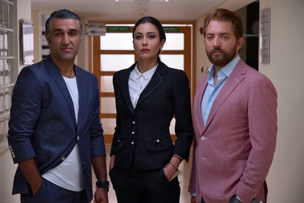 «کروکودیل»، «ایده اصلی»و «مشت آخر» در راه شبکه ویدئویی