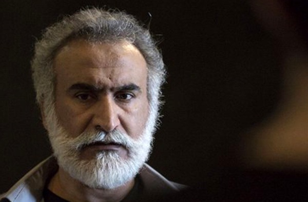 اگر می‌خواهید ملتی آرام، مودب و قانون‌مدار داشته باشید آنها را از هیجان‌ها دور کنید