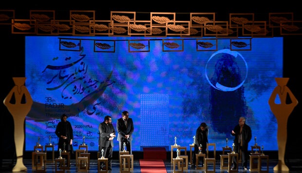 جشنواره «تئاتر فجر۳۹» قطعا برگزار می‌شود/ برگزاری متناسب با شرایط