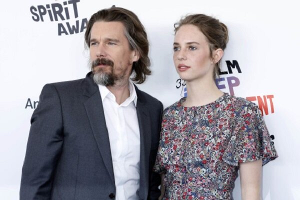 ایتن هاوک و دخترش مایا هم‌بازی شدند