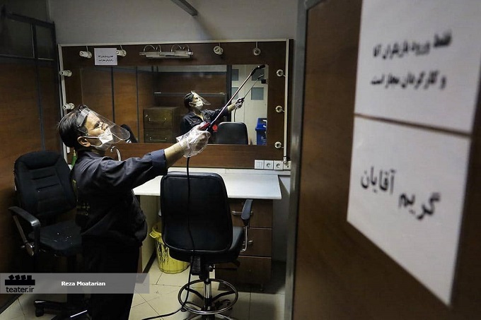 تماشاگران به ساعات نامتعارف اجرای تئاتر اعتماد نمی‌کنند