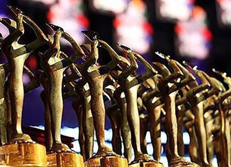 پول تئاتر را آتش زديم 