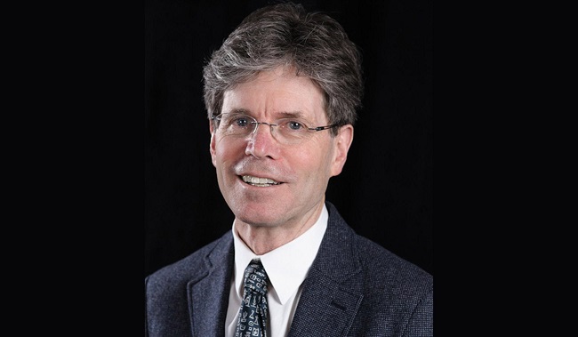 روایت دادلی اندرو از عباس کیارستمی و تمرین فیلمسازی در آسانسور