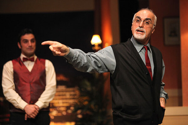 تولید تله تئاتر با متخصص‌ها/ تلویزیون بلد نیست آثارش را تبلیغ کند