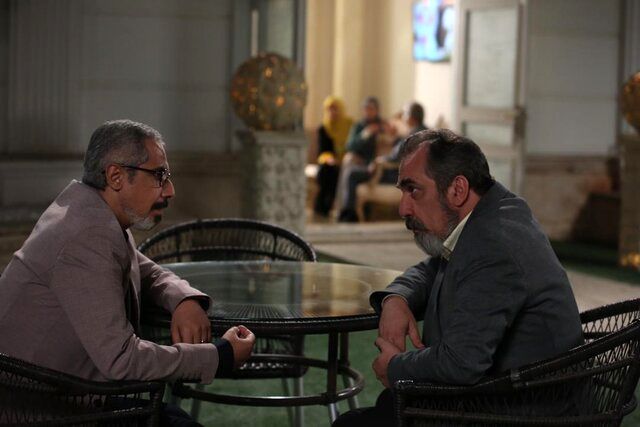 نگاهی به سریال «صفر 21»ساخته سیامک انصاری و جواد رضویان / خود گویی و خود خندی؟! 