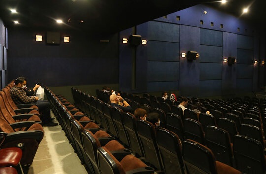 پیشنهاد انتقال سینماها به مشاغل گروه۲/شرایط بازگشایی مهیا می‌شود؟