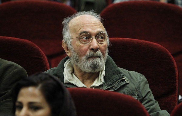 آخرین وضعیت جسمانی پرویز پورحسینی/ تنفس بدون دستگاه 