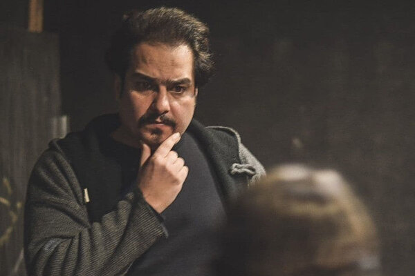 «دل آرام» به پیش تولید رسید/ دزدی برای ورود به سایتهای شرط بندی «دل آرام» به پیش تولید رسید/ دزدی برای ورود به سایتهای شرط بندی