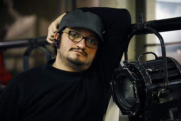 بین تئاتر و زندگی مرزی وجود ندارد/ تجربه اجرا در روزهای کرونایی