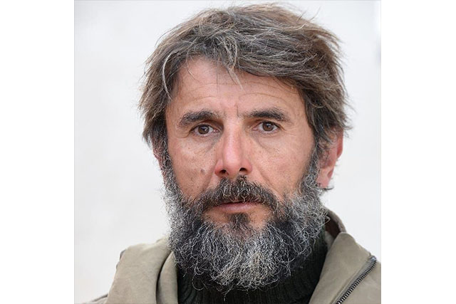 رونمایی از تست گریم امین حیایی در فیلم «برف آخر»