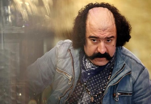 فیلم- یادمان گروه فیلم «بانک‌زده‌ها» برای علی انصاریان