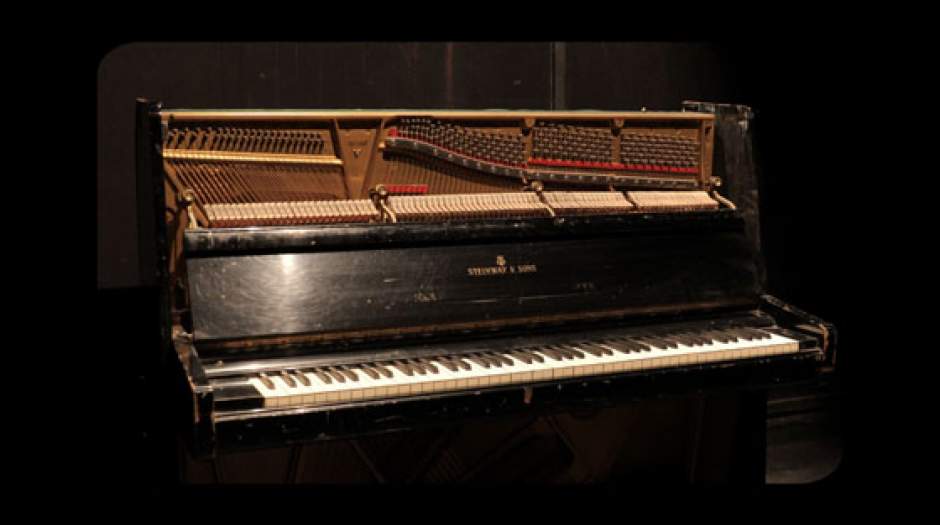 مستند «فراموشخانه» در بخش فیلم مستند سی‌ و‌ نهمین جشنواره فیلم فجر