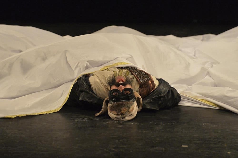 گزارش تصویری- اجراهای چهارمین روز از جشنواره 39 تئاتر فجر