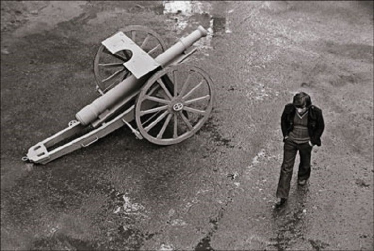 خوانش يك منازعه هنری/ از فقدان روشنفكر تا روشنفكر خاموش 