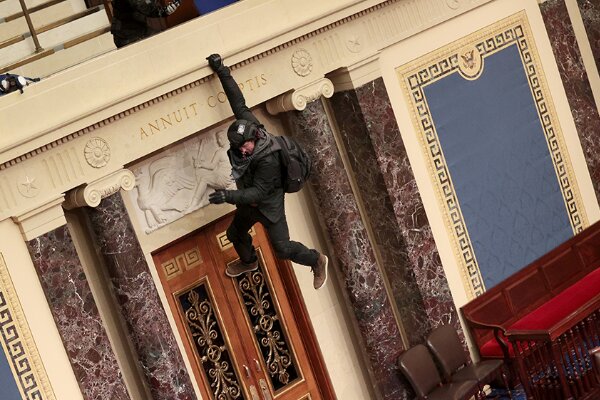 هالیوود به یورش حامیان ترامپ به کنگره واکنش نشان داد