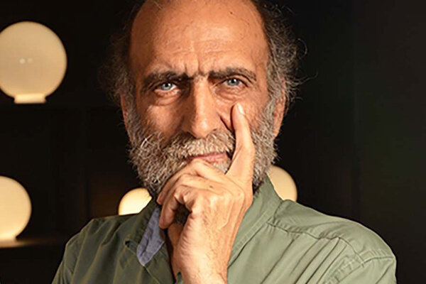 تجلیل از زنده یاد کریم اکبری مبارکه در «تئاتر صاحبدلان»