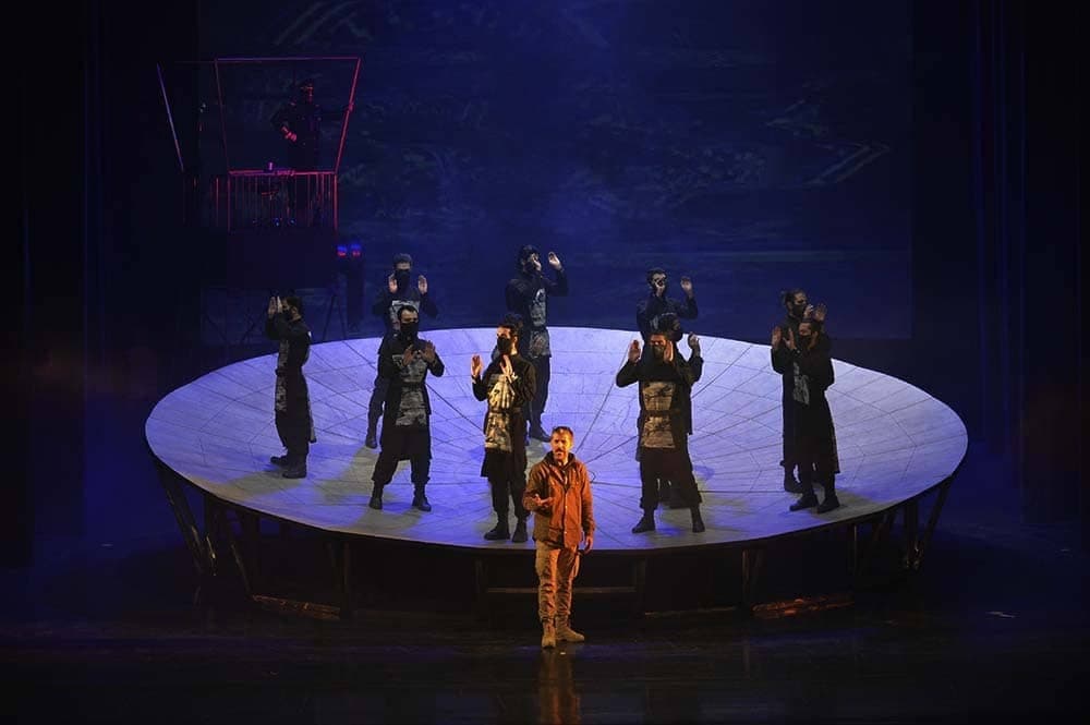 گزارش تصویری- مستند نمایش «سرباز» به کارگردانی حسین پارسایی