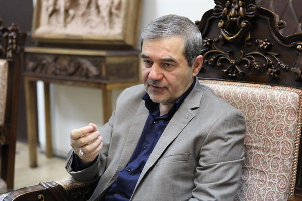 https://teater.ir/uploads/files/1399/esfand-99/بهمن-نامور-مطلق.jpg
