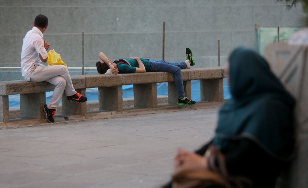 اینجا «تئاتر» است نه «پارک» اینجا «تئاتر» است نه «پارک»