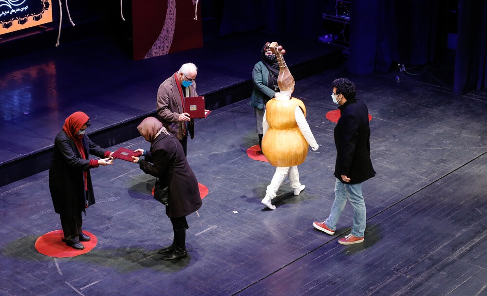 گزارش تصویری- اختتامیه هجدهمین جشنواره تئاتر عروسکی تهران مبارک